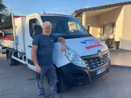 Éric Robert, artisan couvreur dans l'Essonne
